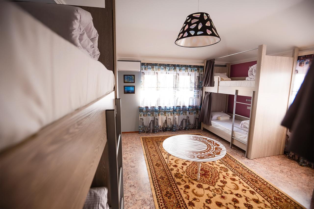 Mountain Road Hostel Almatı Dış mekan fotoğraf