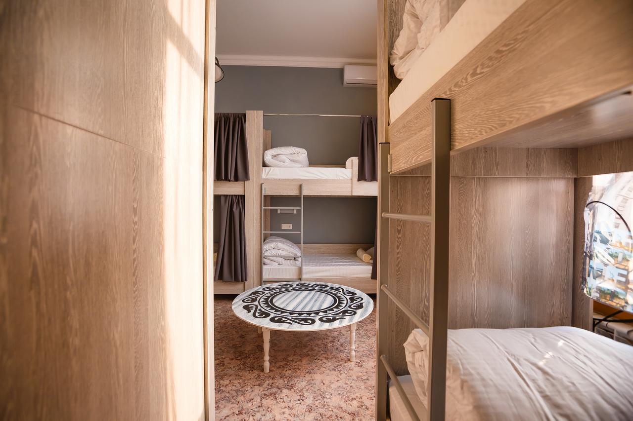 Mountain Road Hostel Almatı Dış mekan fotoğraf