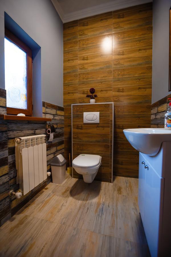 Mountain Road Hostel Almatı Dış mekan fotoğraf