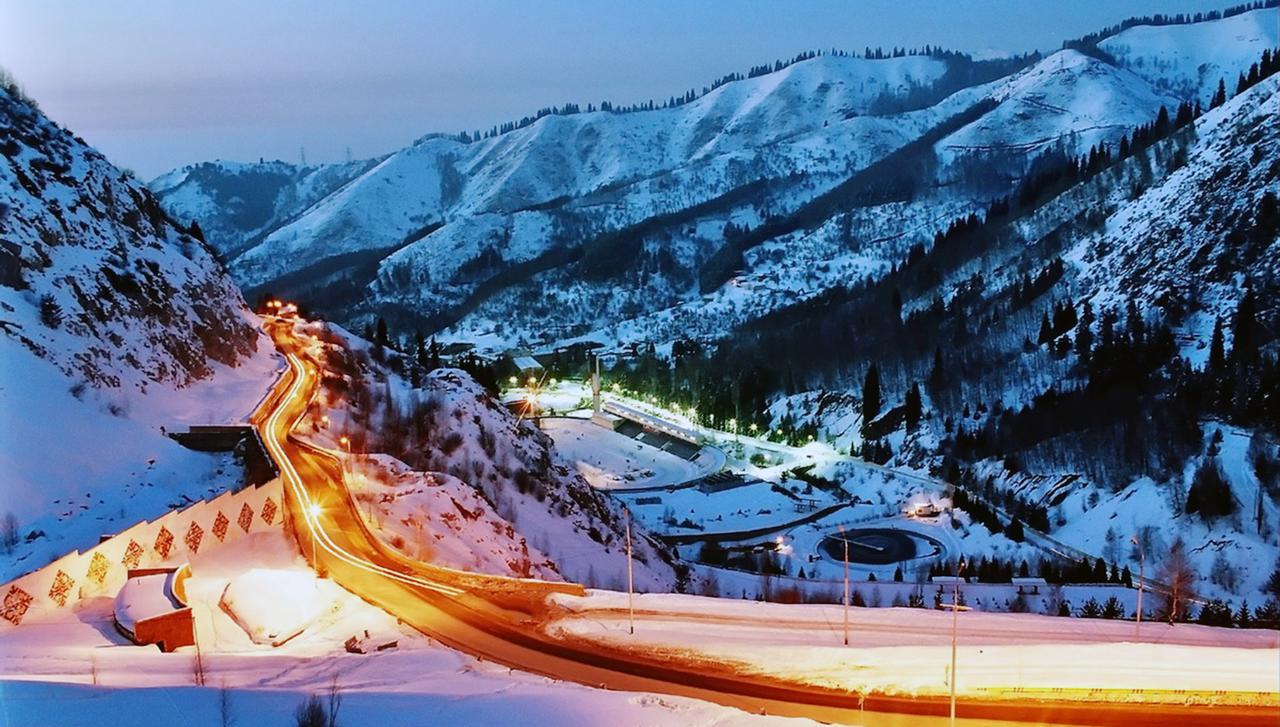 Mountain Road Hostel Almatı Dış mekan fotoğraf