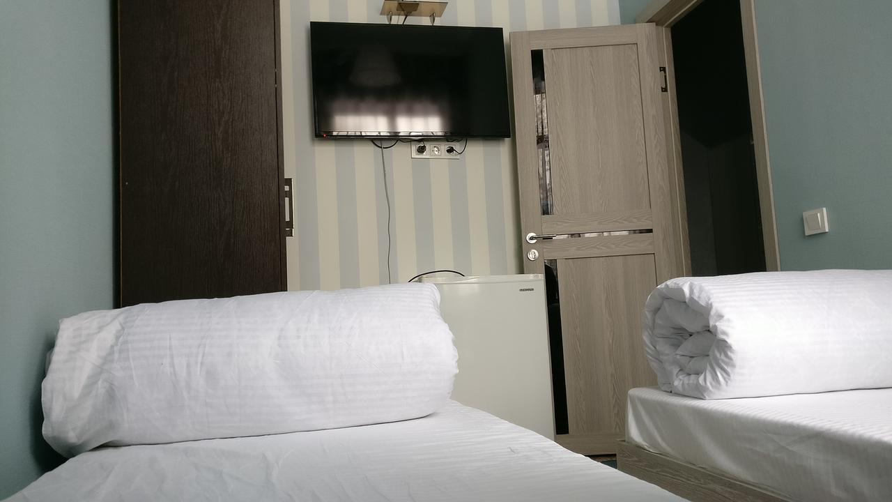 Mountain Road Hostel Almatı Dış mekan fotoğraf
