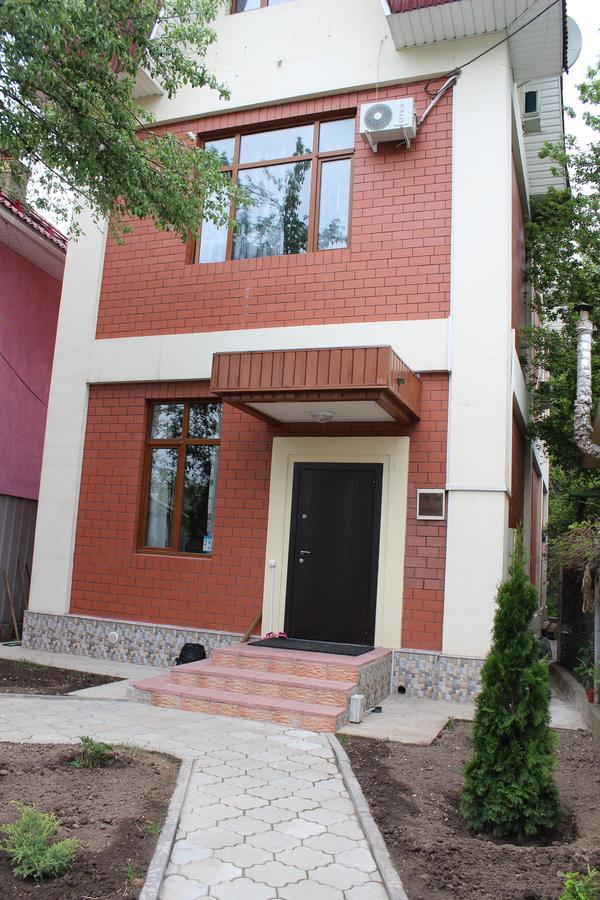 Mountain Road Hostel Almatı Dış mekan fotoğraf