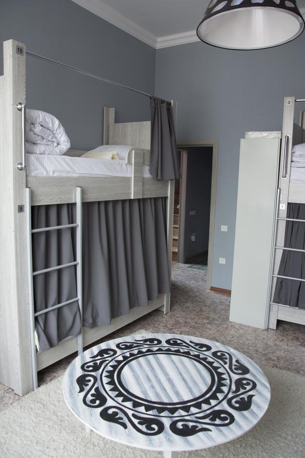 Mountain Road Hostel Almatı Dış mekan fotoğraf