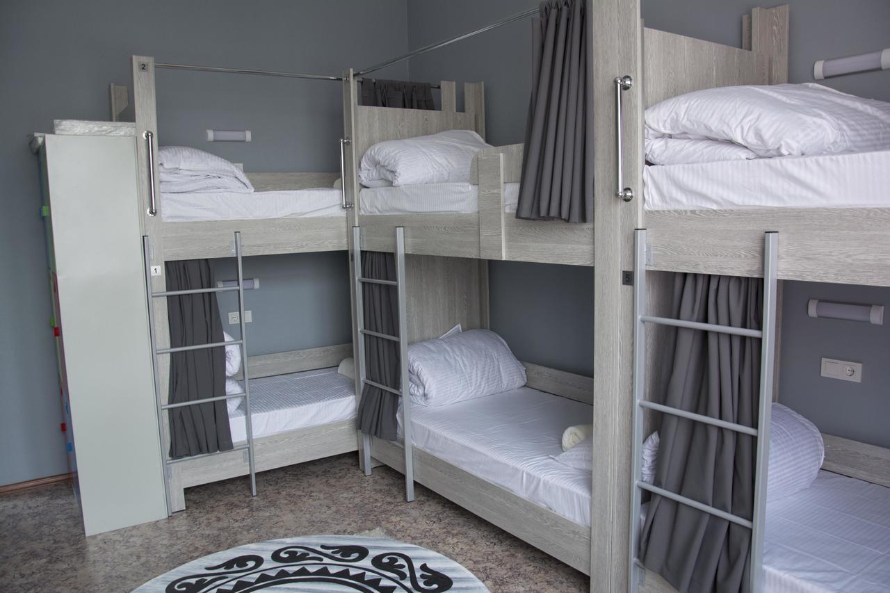 Mountain Road Hostel Almatı Dış mekan fotoğraf