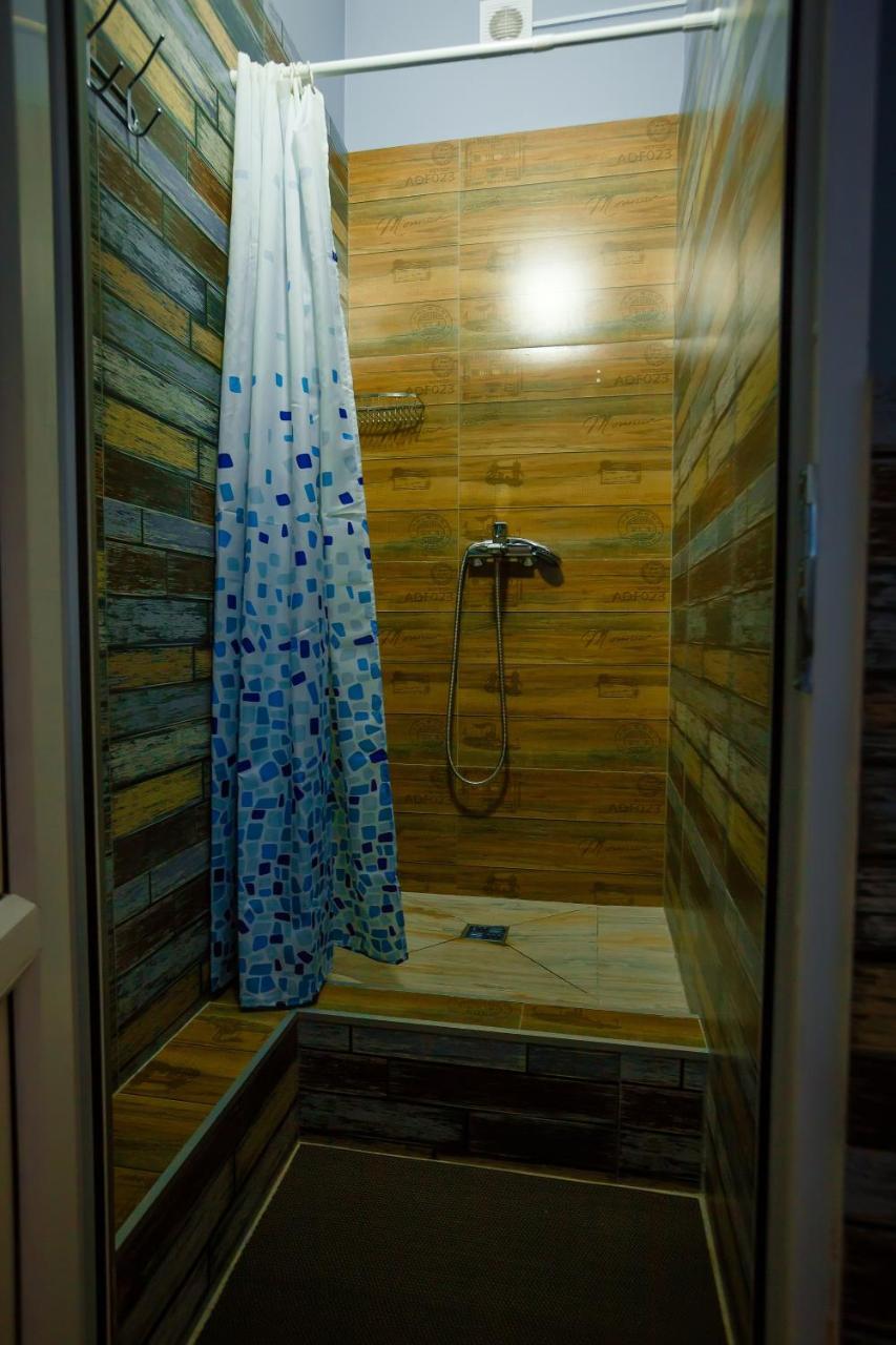 Mountain Road Hostel Almatı Dış mekan fotoğraf
