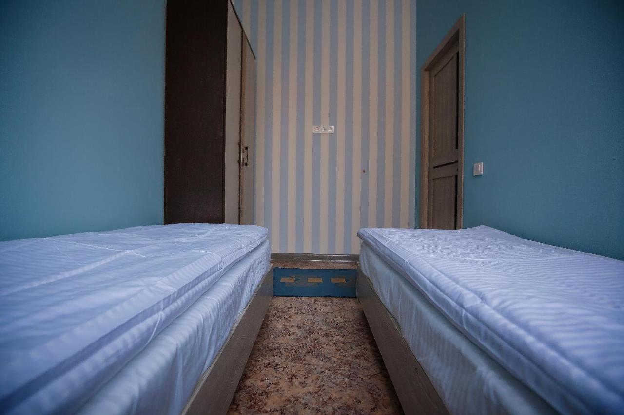 Mountain Road Hostel Almatı Dış mekan fotoğraf